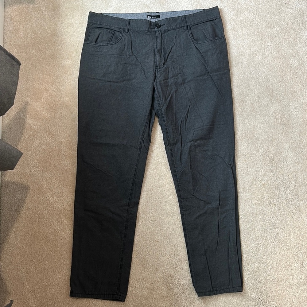 Men’s bar III slim fit 38W x 32L dress pants (used)